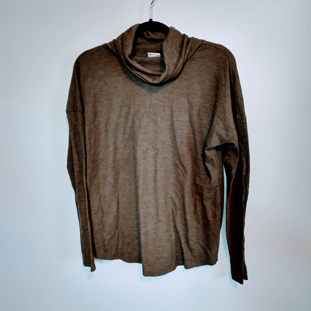 A new day grey turtleneck long sleeve top size small